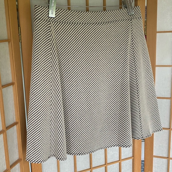 Ann Taylor Diagonal Stripe Textured Knit Stretch Mini Skirt SZ SP NWT - Picture 4 of 9